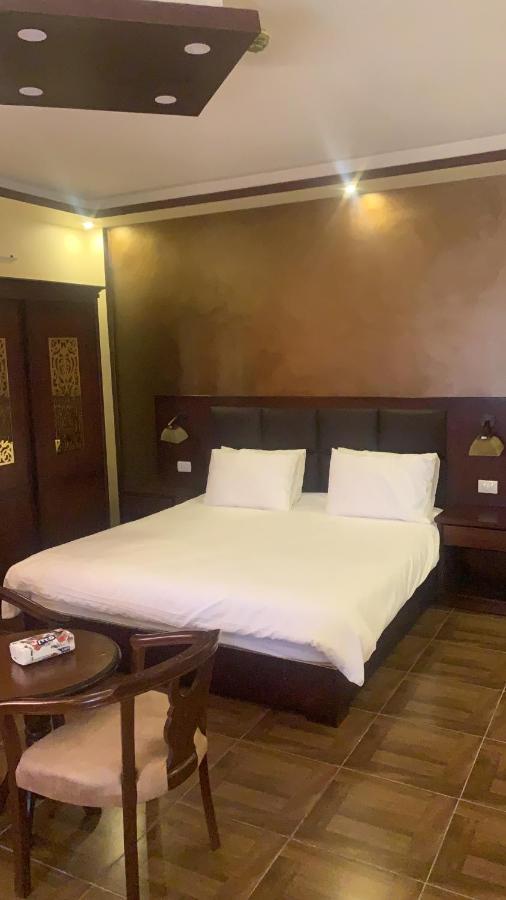 와디무사 Esperanza Petra B&B 외부 사진