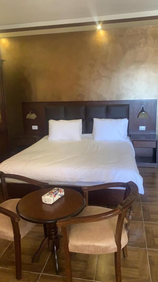 와디무사 Esperanza Petra B&B 외부 사진