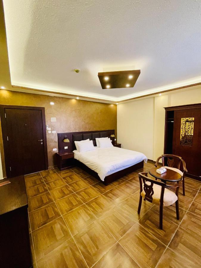 와디무사 Esperanza Petra B&B 외부 사진